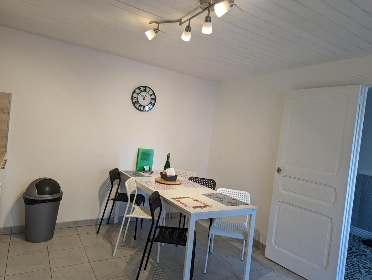 Kerdamez, Maison De Ville Proche Centre, Parking Dinan Exterior photo
